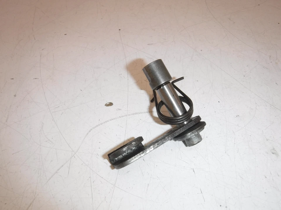 2002 ktm 640 duke 2 ii lc4 CLUTCH ARM ACTUATOR SHAFT SPRING 57532015000 - Image 4 of 4