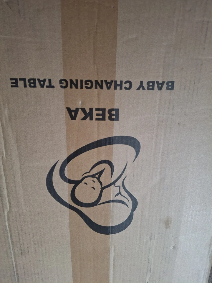 Cambiador portátil y plegable BEKA. Color: Gris oscuro. Foto 2 de 4