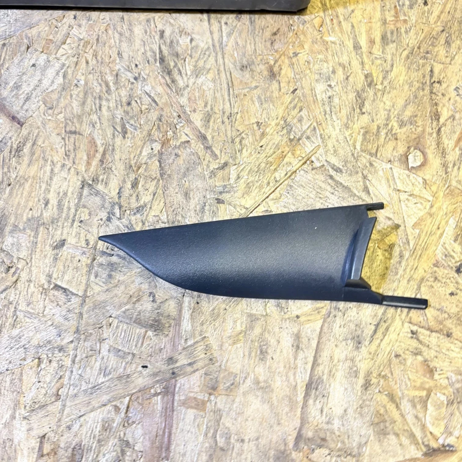 Actual Audi A4 B6 B7 right mirror trim profile