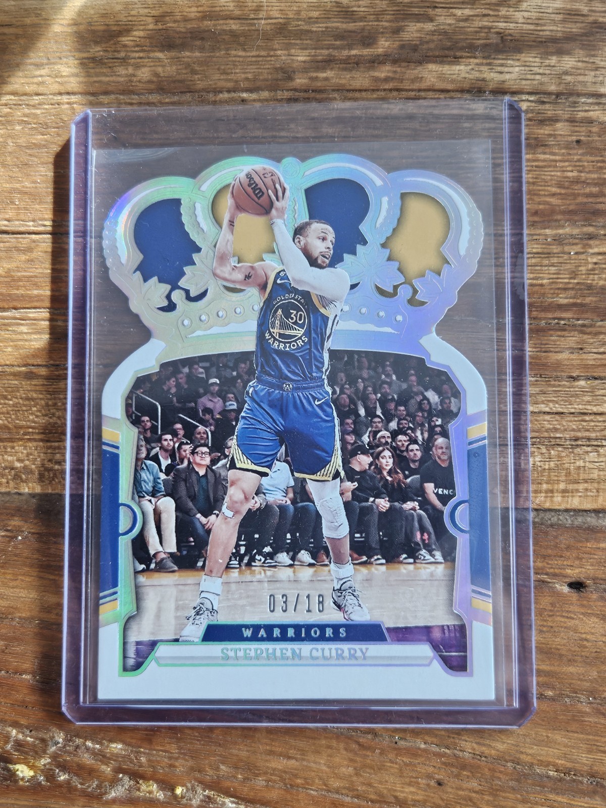 2023-24 Crown Royale Stephen Curry Silver International /18 SP - Warriors