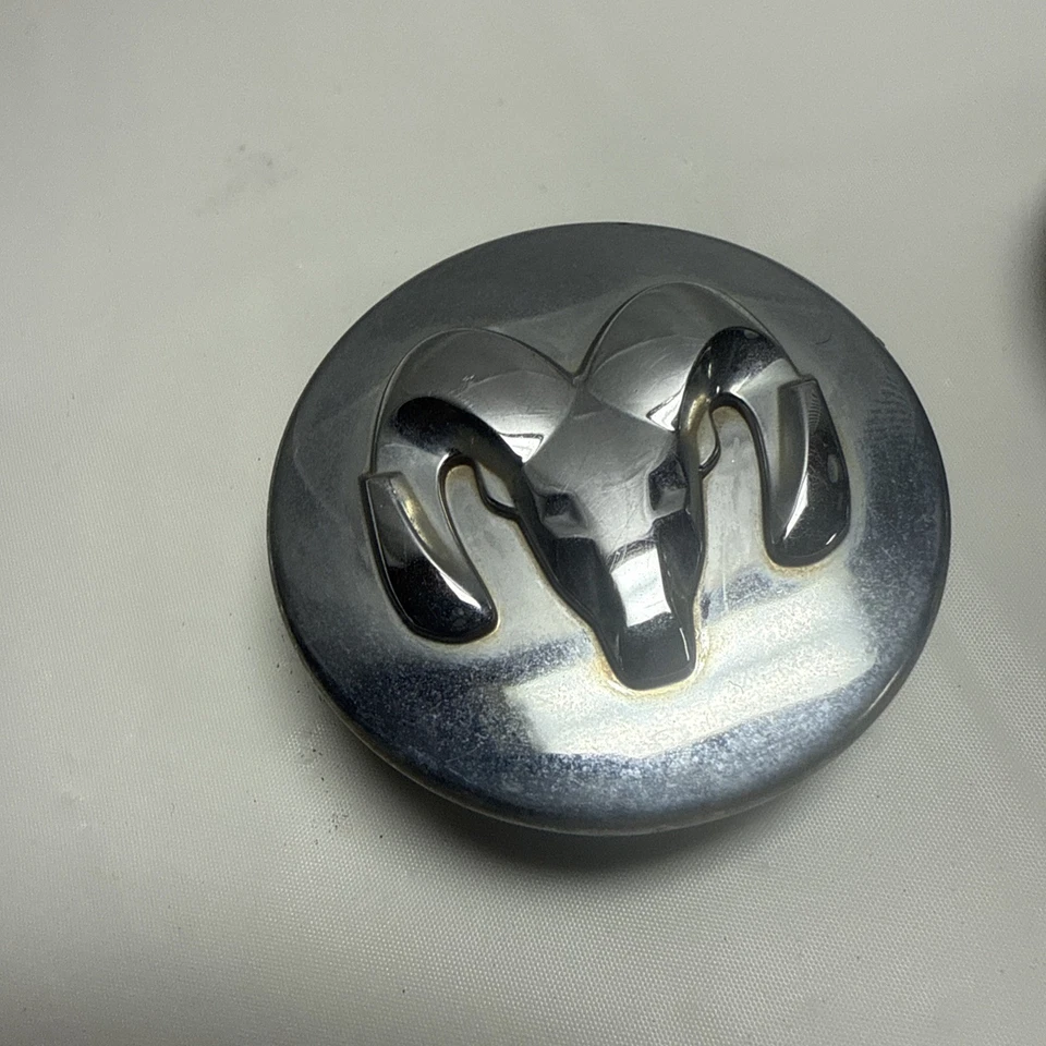Dodge Ram 1500 Dakota Durango 1996-2004 tapa central inserto 2,5” OEM (2) Foto 2 de 4