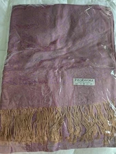 PASHMINA INDIAN SCRAF. TRADITIONALLY RICH IN CULTURE HAND MADE IMPORTED.