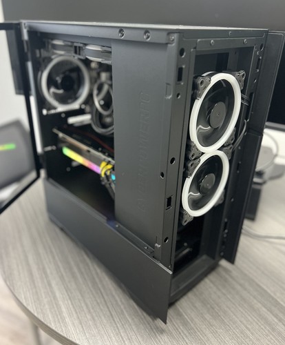 CyberPowerPC GamerSupreme - Intel Core i7-12700KF, 16GB RAM, RTX 3070, 1TB SSD - Picture 8 of 18