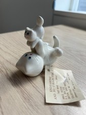 Janice Hester Cat Figurine Holding a Kitten - 1979 - Made in USA - Signed! - 704