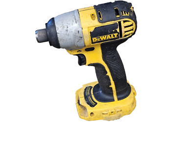 Dewalt DC825 Cordless Screwdriver 18V 1/4'' Hex Drive