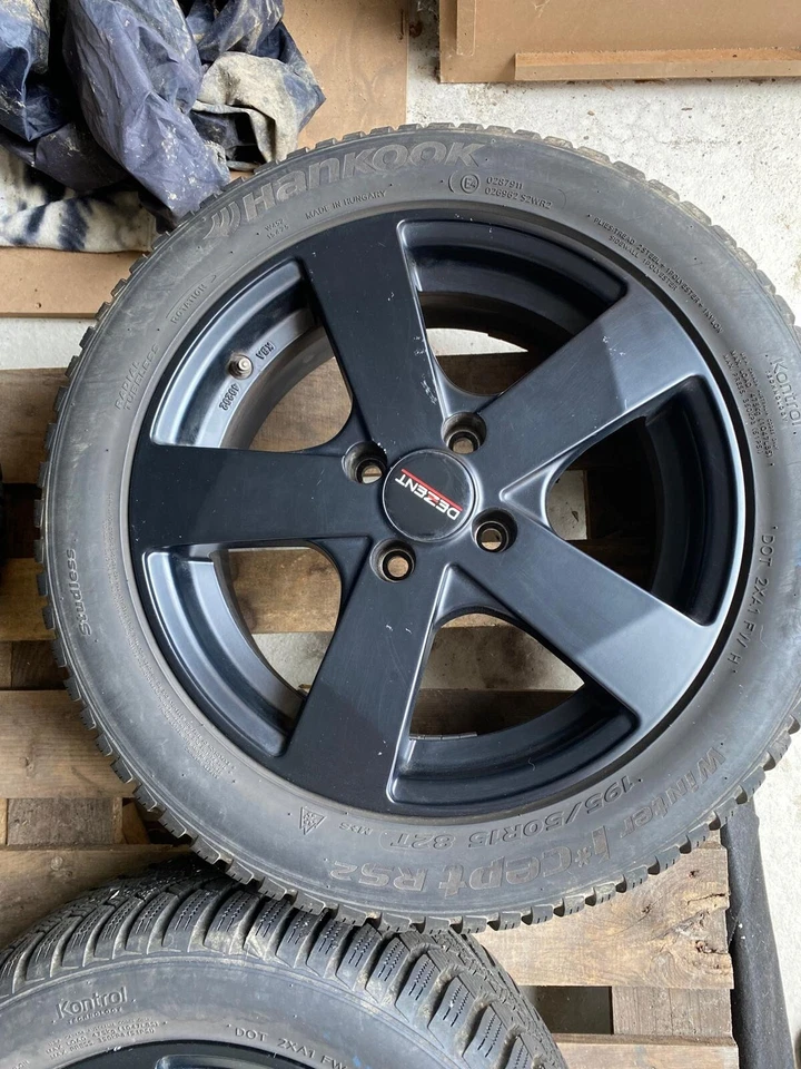 Winterreifen von Hankook komplett Set 4 Reifen plus Felgen von Dezent - Bild 2 von 4