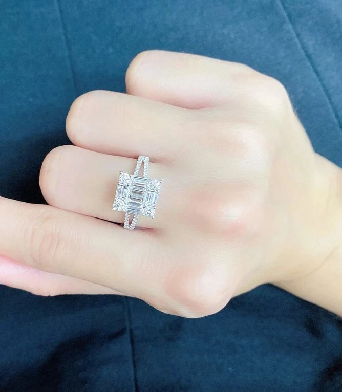 Anello di fidanzamento in argento sterling 925 con diamanti creati in laborat... - Immagine 3 di 4