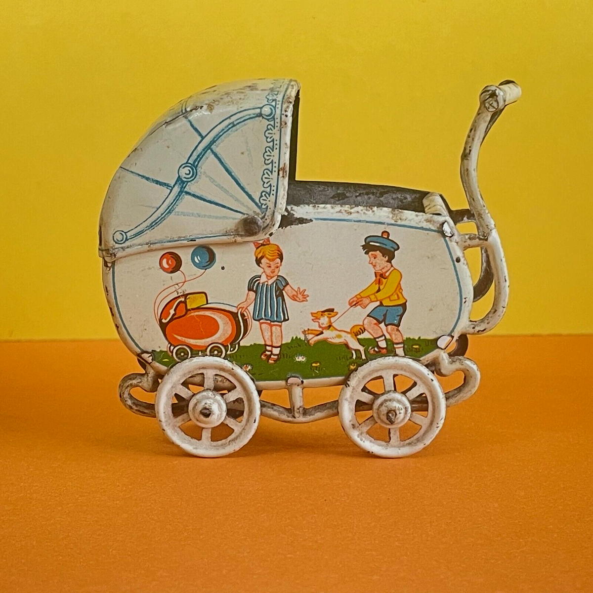 Ancien Penny Toy Landau Poupée En Tôle Lithographiée 9 Cm 1920/1930