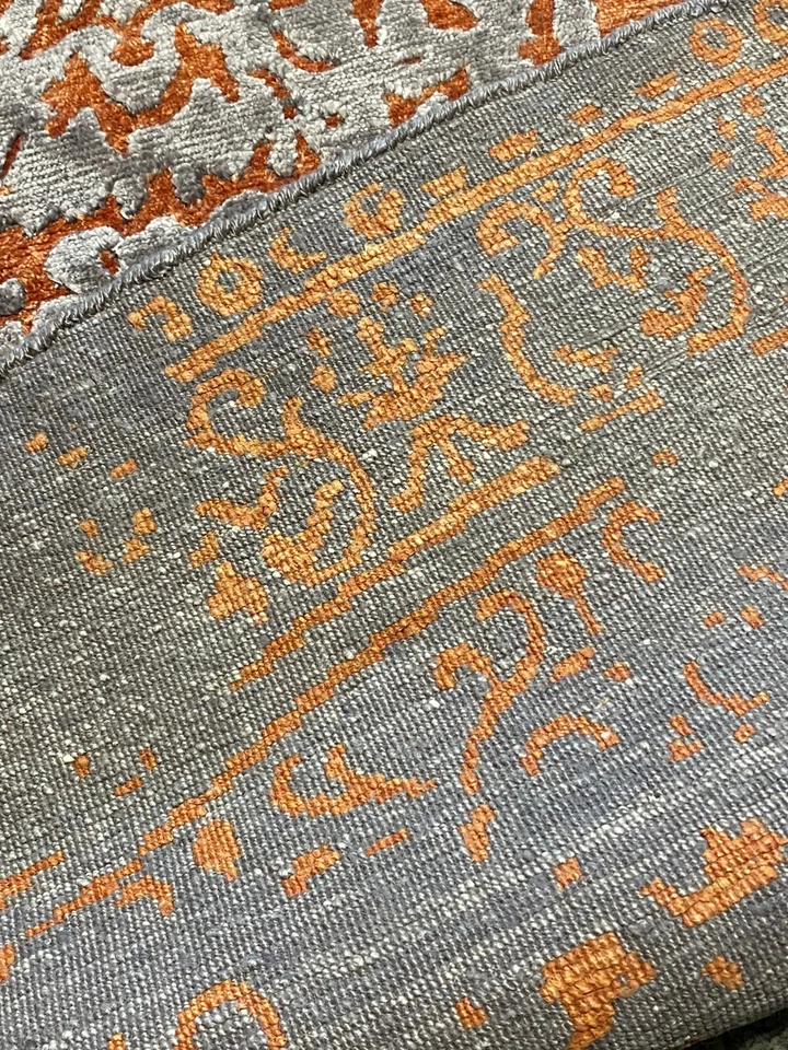 Hand Knotted Tibetan new Transitional rug Gray Rust round 6' circle Viscous Pile - Image 2 of 4