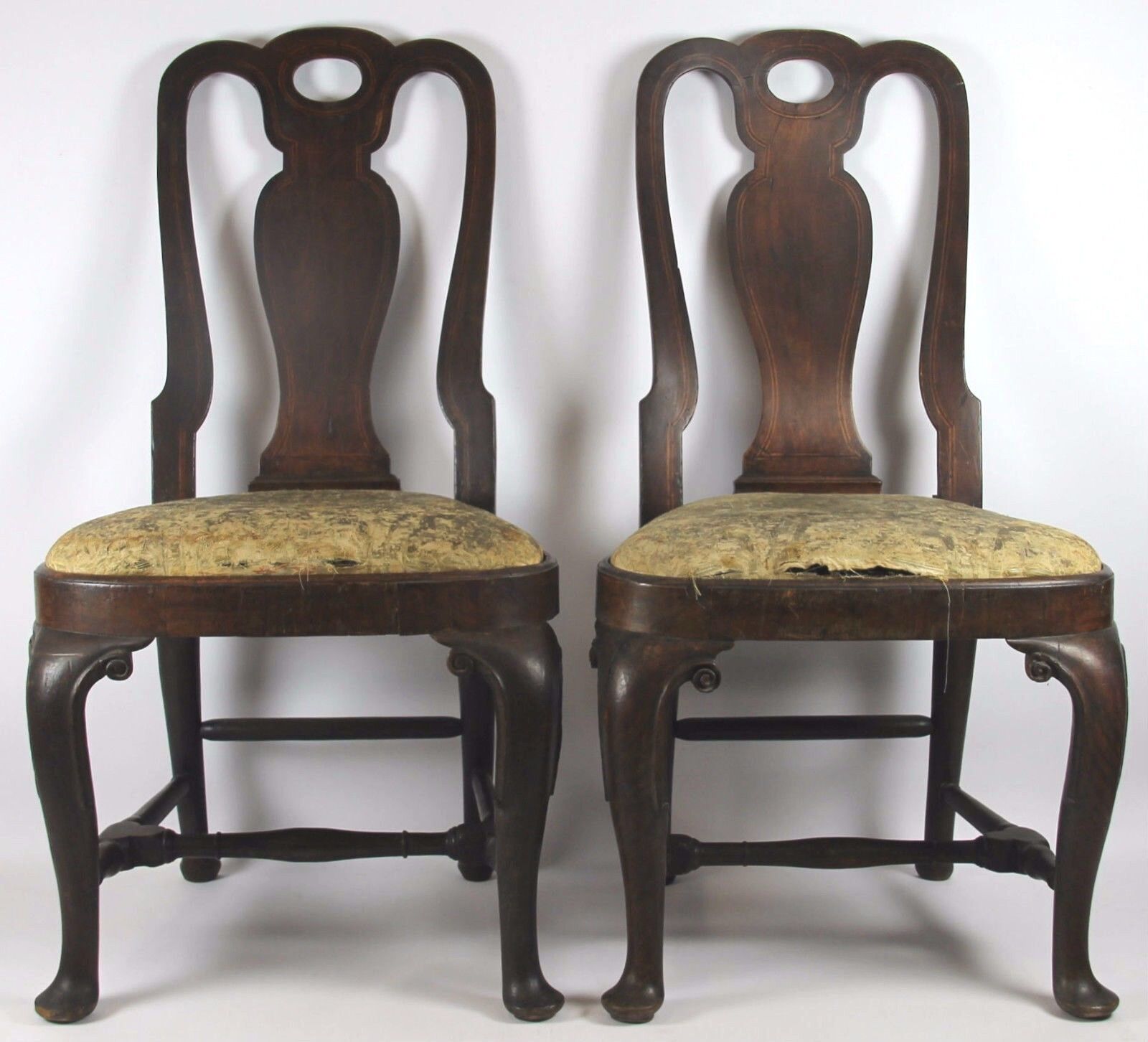 PAIR OF CHAIRS QUEEN ANNE-STYLE. WALNUT WOOD. BOXWOOD MARQUETRY. 18TH CENTURY