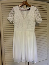 Lulu’s Women’s S White Lace Short Sleeve Dress Lace Bodice Lined V Neck Back Zip