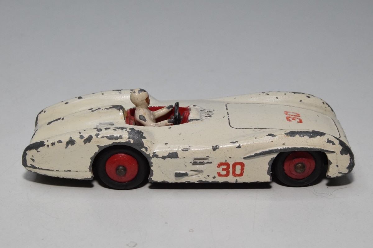 B67 1:43 DINKY TOYS 237 MERCEDES-BENZ RACING CAR WHITE EXC