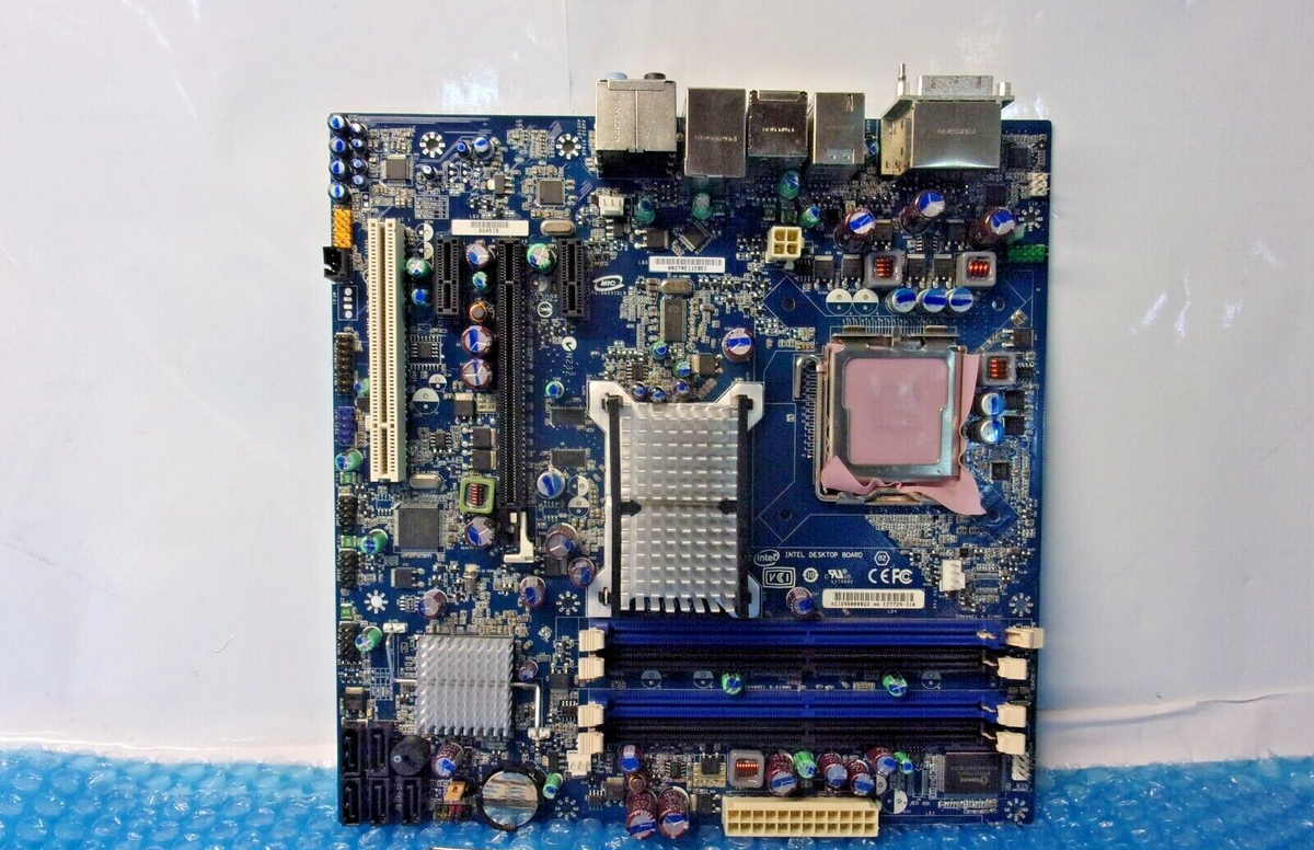 Intel DG45ID マザーボード LGA775 未使用未開封 Intel DG45ID Socket LGA775 DDR2 Micro ATX Motherboard With I/O