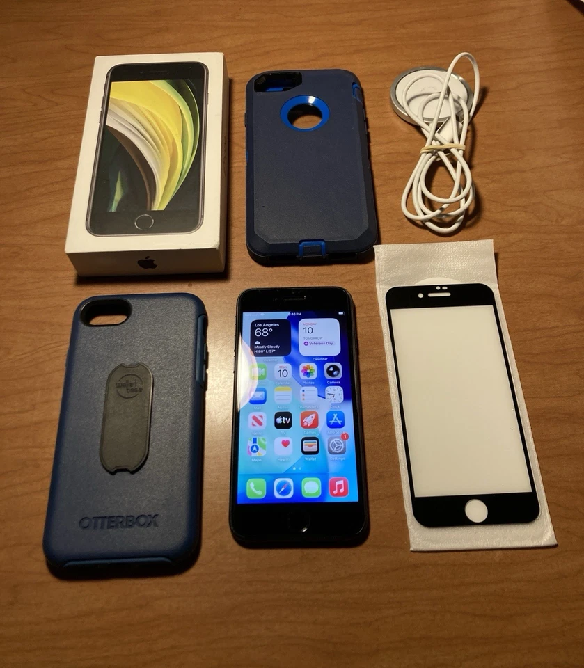 Apple iPhone SE (3rd Generation) 256GB, Black, Unlocked - Image 2 of 4