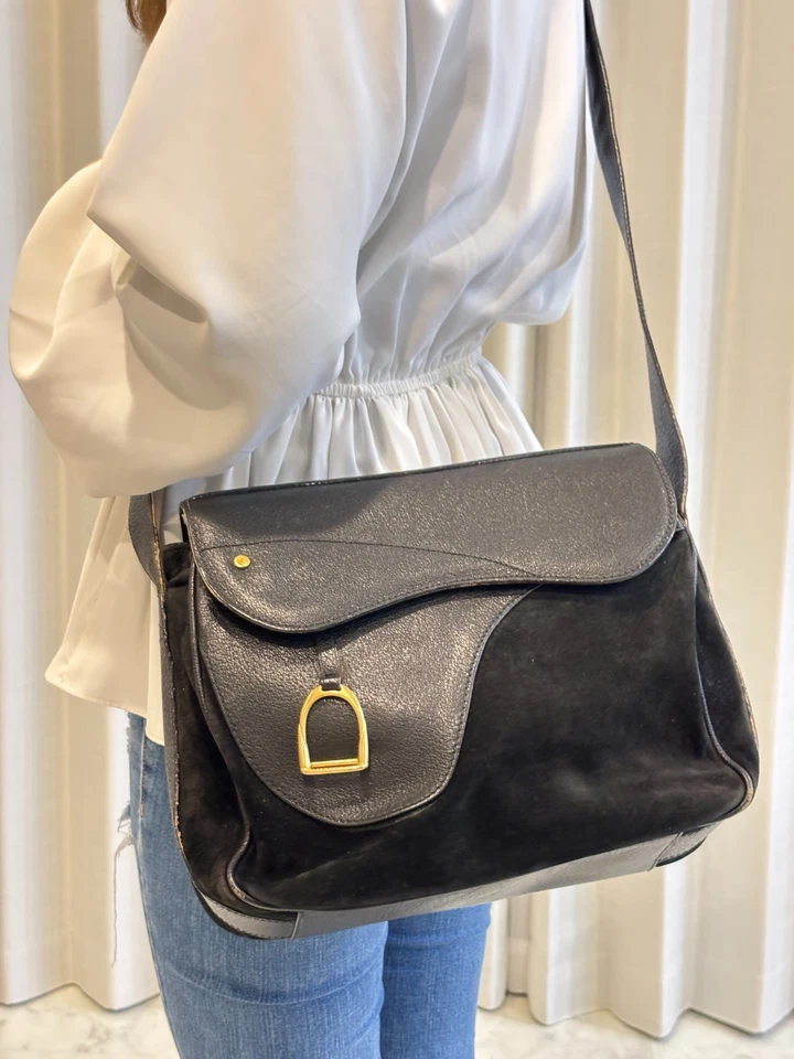 Vintage GUCCI Women's Saddle Shoulder Bag Black Suede Leather Made in Italy - Image 2 of 4