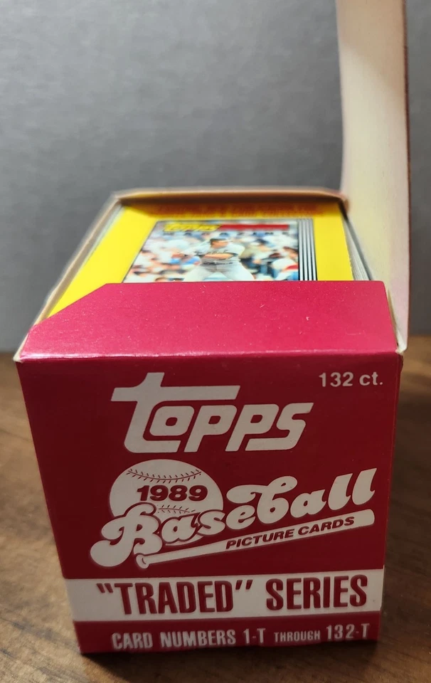 1989 TOPPS TRADED BB BOXED SET, w/GRIFFEY/RYAN/SANDERS/R.JOHNSON, BRAND NEW COND - Image 3 of 4