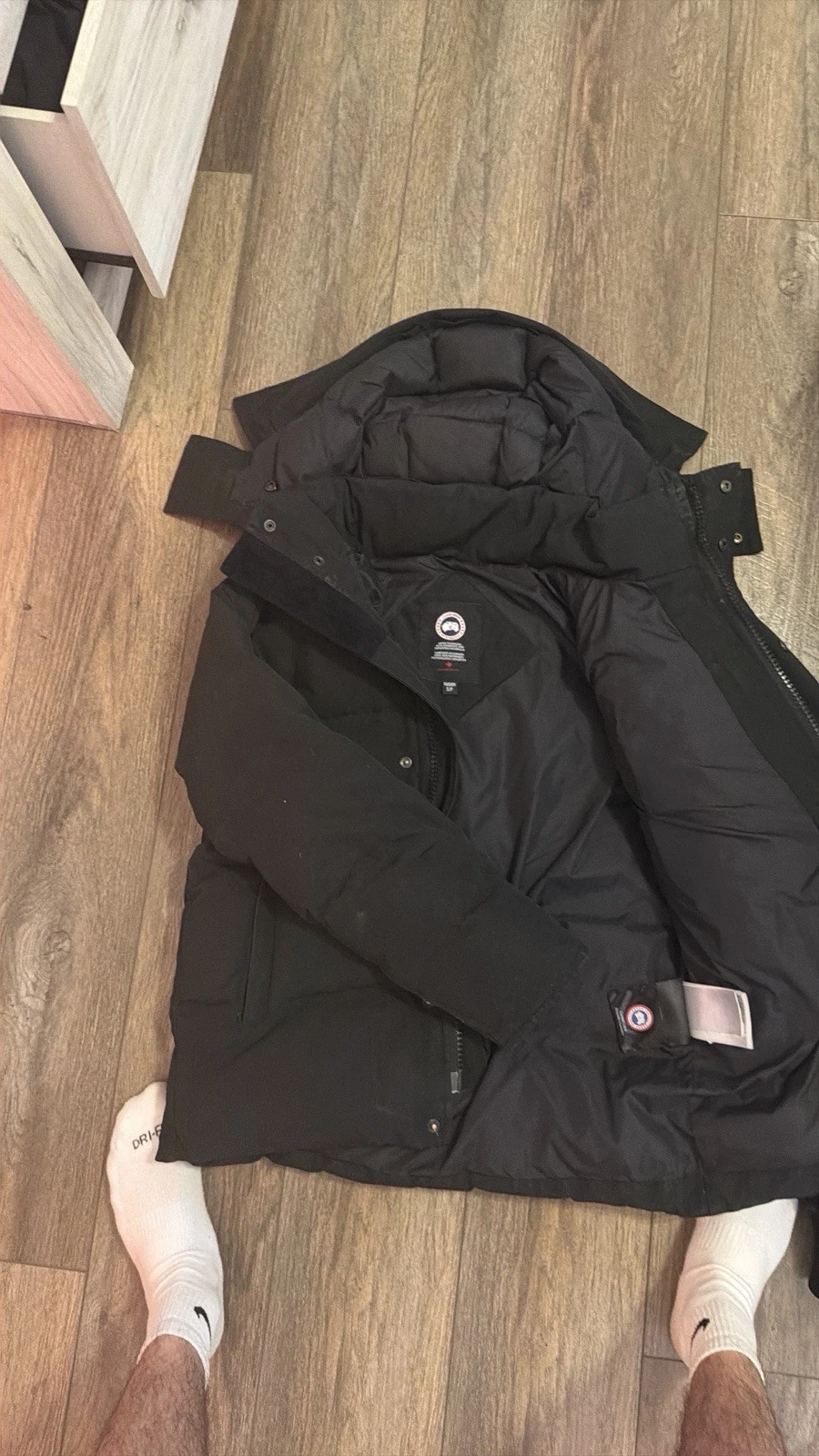 Canada Goose Wyndham Black Hooded Down Puffer Jacket Fusion Fit Men’s Size S image 4