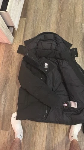 Canada Goose Wyndham Black Hooded Down Puffer Jacket Fusion Fit Men’s Size S image 4