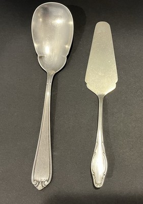 Vintage Wellner Two Piece Serving Set Silver Plate Spoon and Pie Server 90 Mark