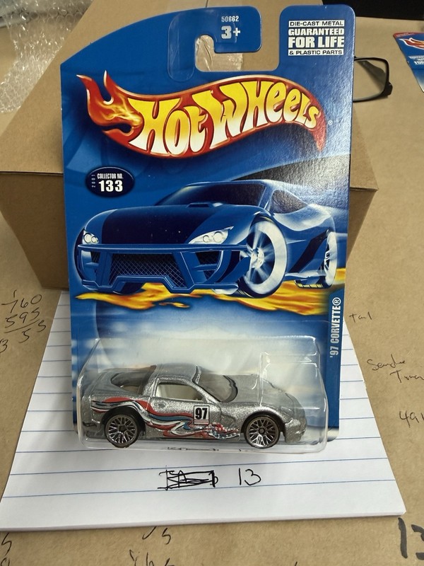 Vintage 2001 Hot Wheels Collector #133 '97 CORVETTE Silver NIP