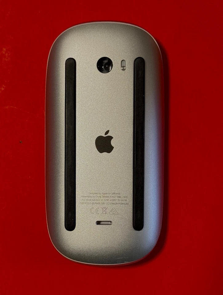 Apple A1657 Magic Mouse 2 Wireless Mouse  white/Silver  w/ USB-C to Lightning - Image 3 of 4