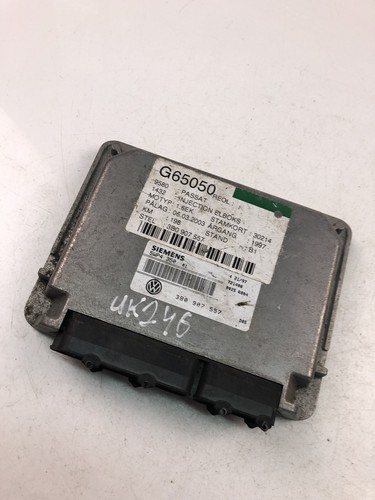VW PASSAT B5 3B2 Motorsteuergerät ECU 3B0907557 1997 23357859