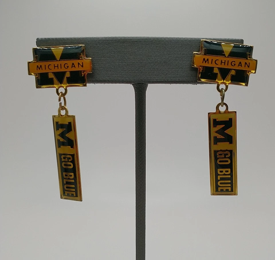 Pendientes Universidad de Michigan U-M GO AZUL Cuelga Esmalte Maíz 2 x 0.5" De Colección Foto 3 de 4