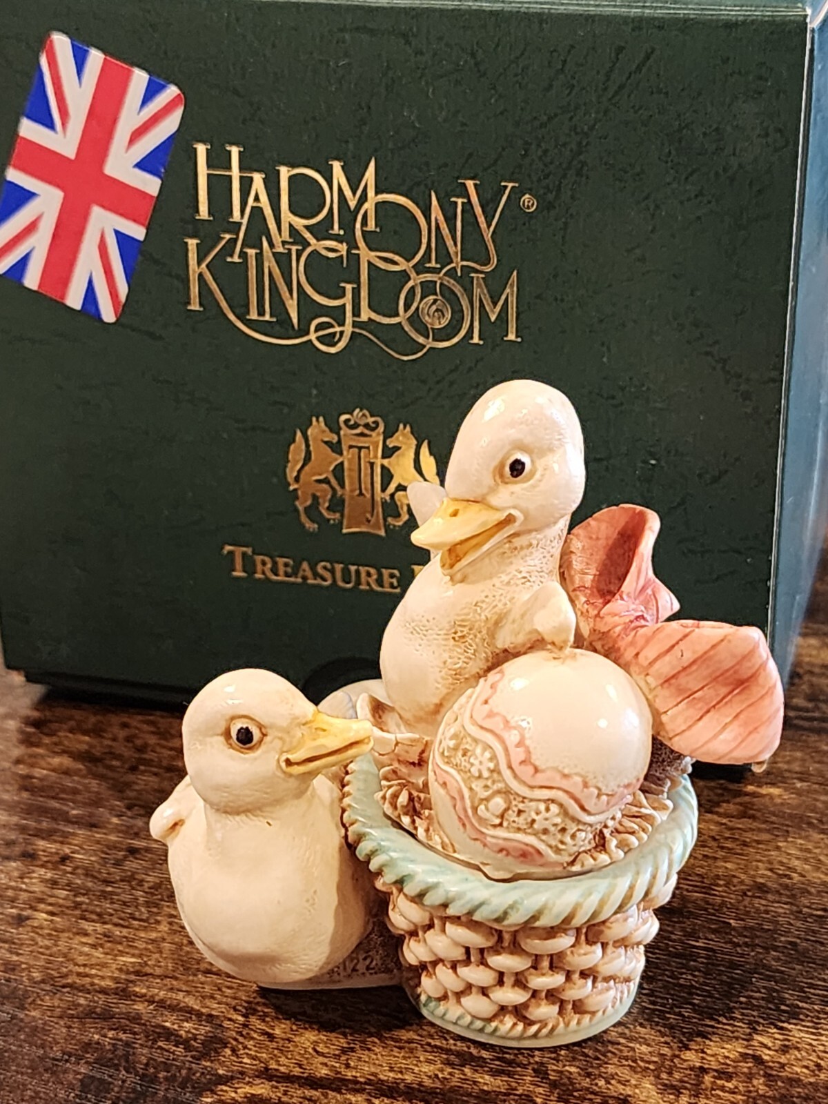 Harmony Kingdom Treasure Jest Jajka Ducks In Basket Easter Eggs England NIB