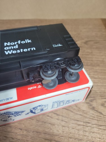 Lionel O Gauge Norfork &Western Hi Cube Box Car - Picture 12 of 20