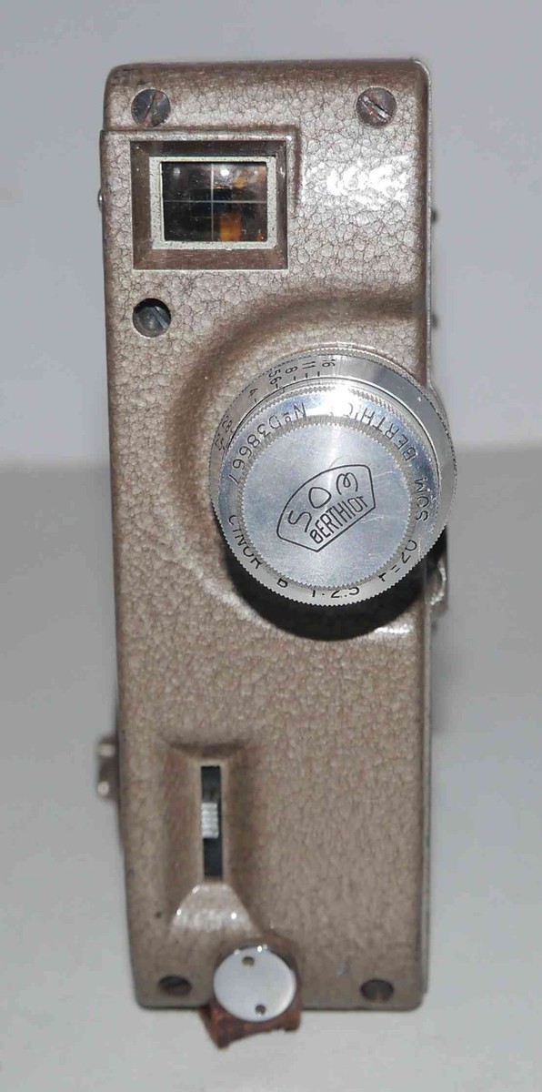 2 CAMERAS PATHE WEBO - Type RIO/RIO PHOT - 9,5 mm - 1958 / 1970