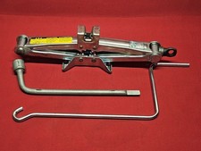 2001-2003 Toyota Prius Emergency Spare Tire Scissor Jack Wheel Wrench Set