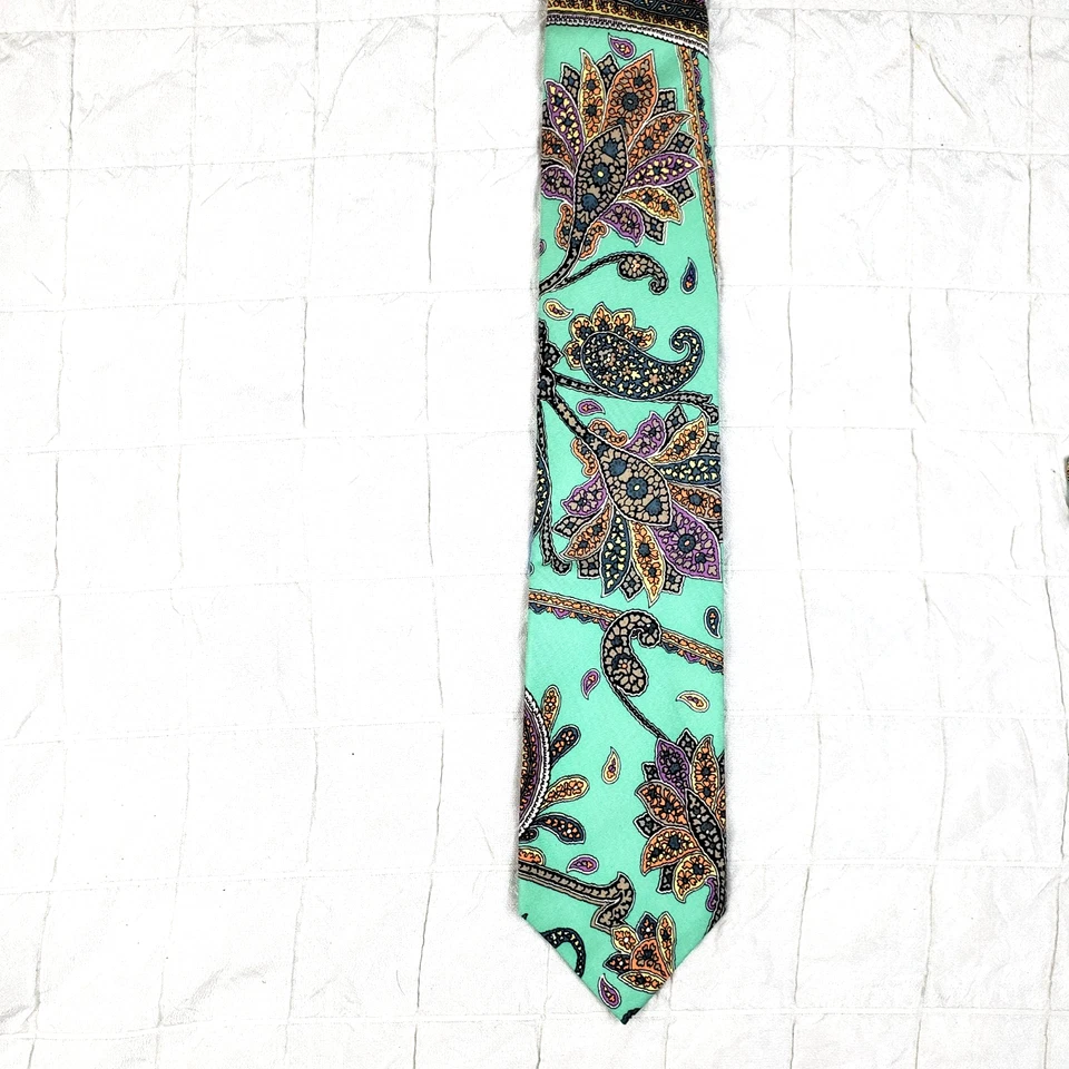 Vintage Polo Ralph Lauren Hand Made USA Men Green Silk Tie Victorian Paisley - Image 4 of 4