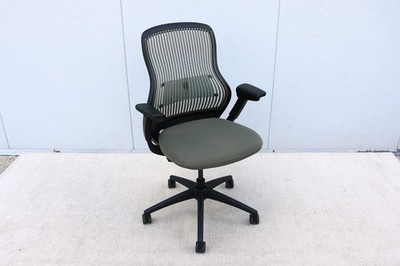 Knoll ReGeneration Ergonomic Office Desk Chair Fully Adjustable in Green Fabric