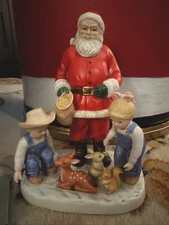 DenimDays Santa Porcelain Figurine Sharing Christmas Spirit 2005 Vintage Home In