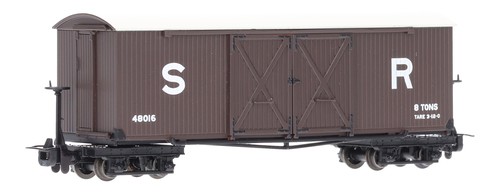 393-028 Bachmann calibre OO9 Bogie vagón de mercancías cubiertas 48016 SR marrón (usado) | Condition: Used