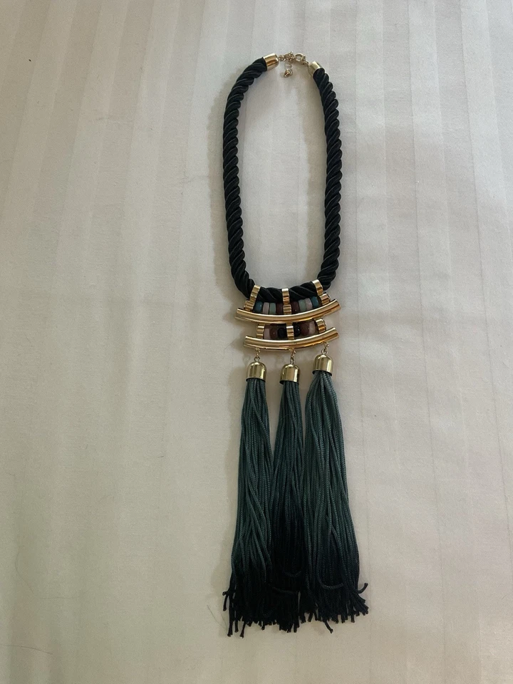 Collar Distintivo Flecos Borla Negro Verde Oro Ombré Cuentas Largo Grande Boho Rojo Foto 4 de 4
