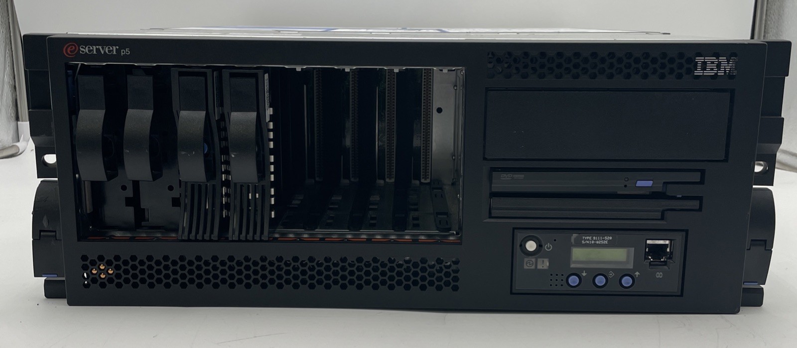 U23873 IBM eServer 9111520 p5 Server G3D