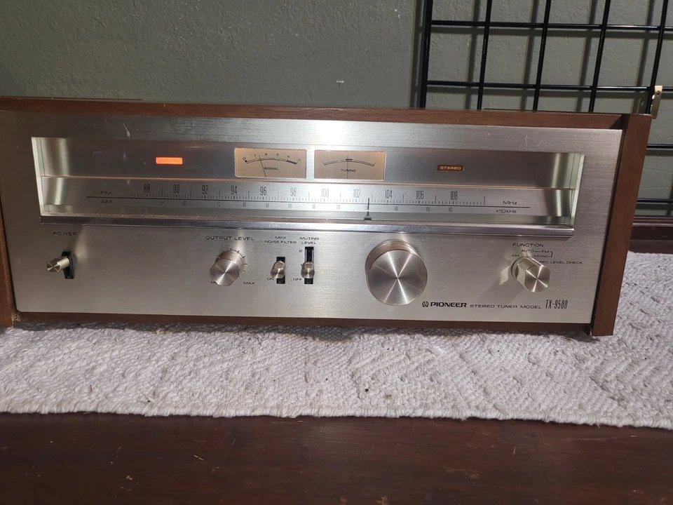 Sintonizador estéreo Pioneer TX-9500 de colección cara plateada probado funcionando Japón Foto 3 de 4