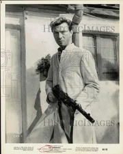 1963 Press Photo Laurence Harvey in scene from "The Ceremony" - sap66331