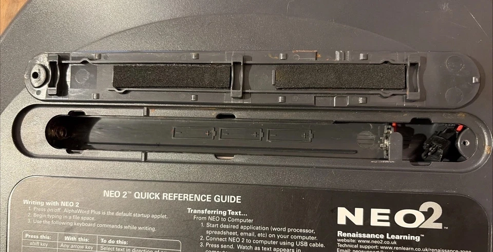 AlphaSmart Neo 2 Word Portable Word Processor Keyboard Distraction Free Writing - Image 3 of 4