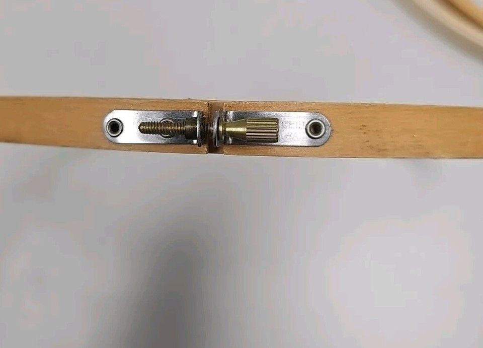 4 Wooden Embroidery Hoops 18" 14" 12" Quilting Art Frames Wing Nut