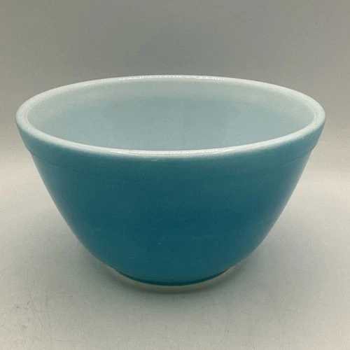 PYREX Primary Blue Glass 1 1/2 Pt Nesting Mixing Bowl 401 Made in USA Vintage