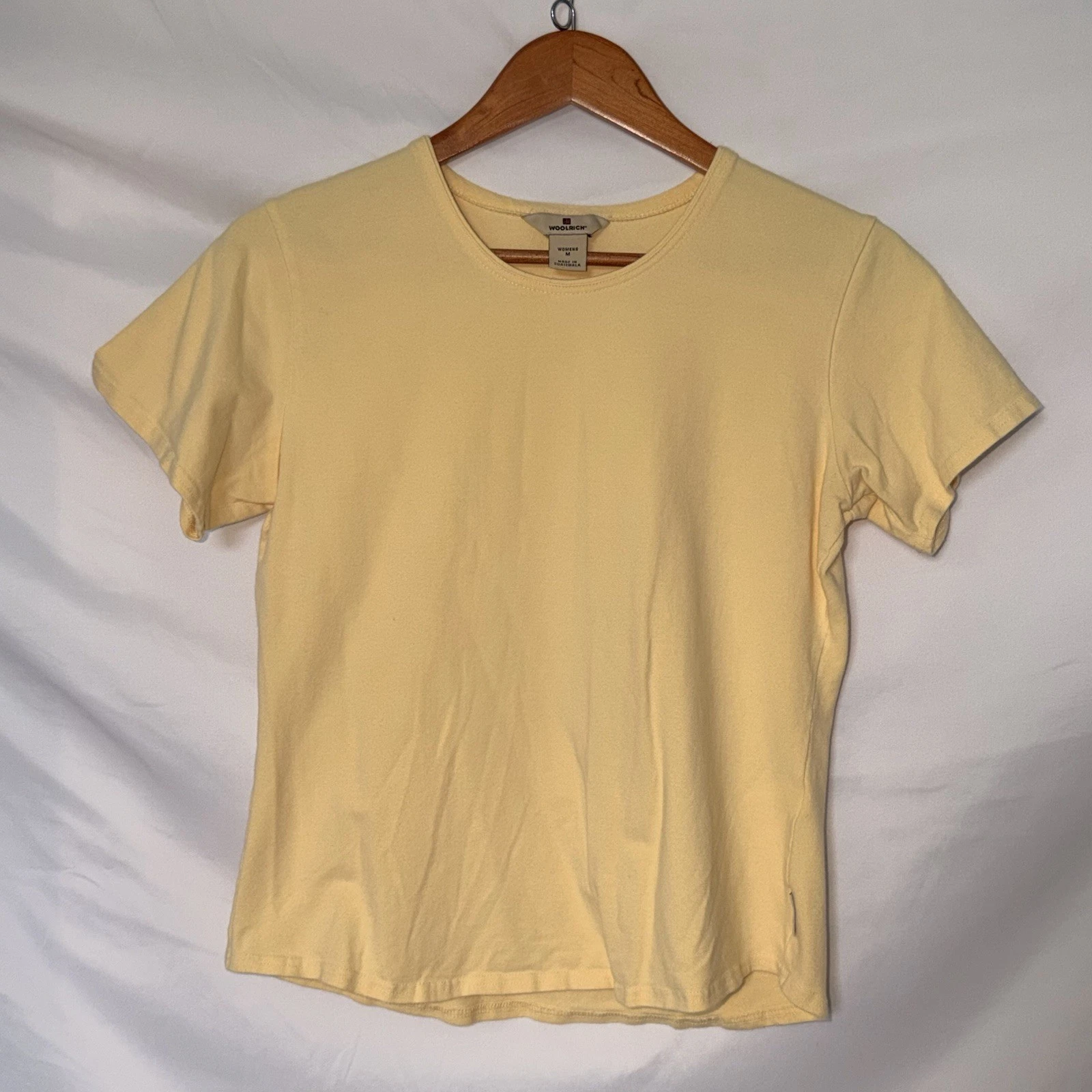 Vintage 90s Woolrich Retro Pastel Butter Yellow Short Sleeve Y2K Medium Tshirt
Opens in a new window
