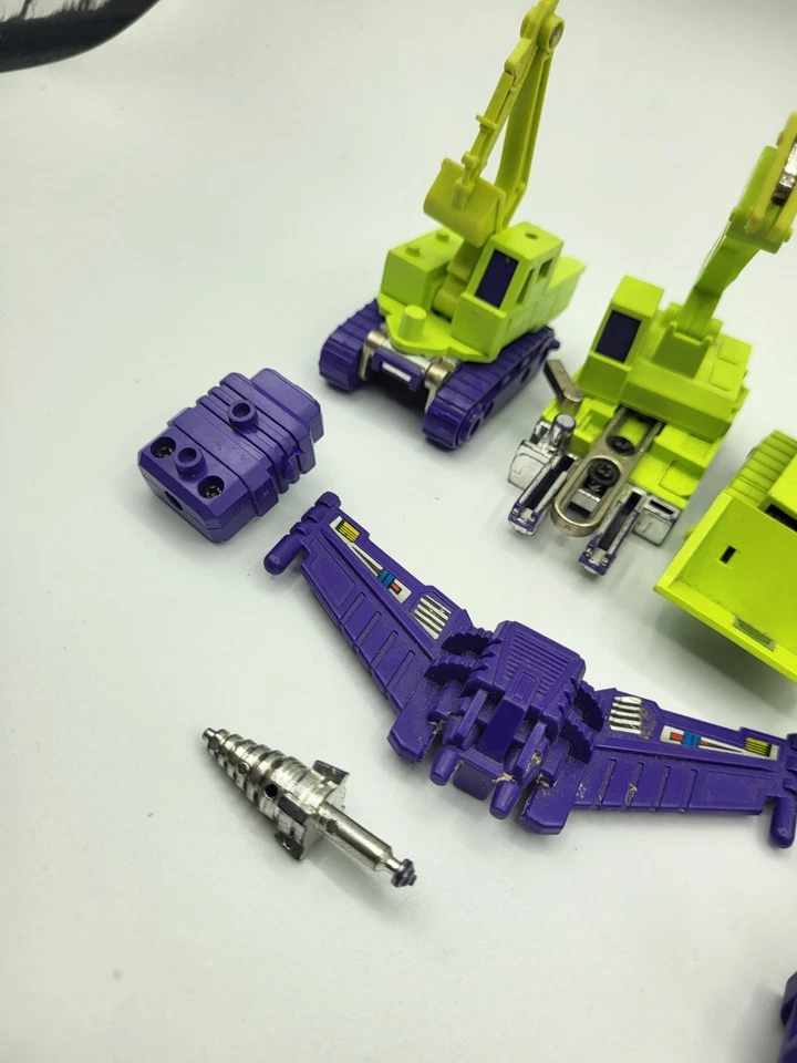 Hasbro 1984 Transformers G1 Constructicons Devastator - Incomplete AS-IS - Image 2 of 4