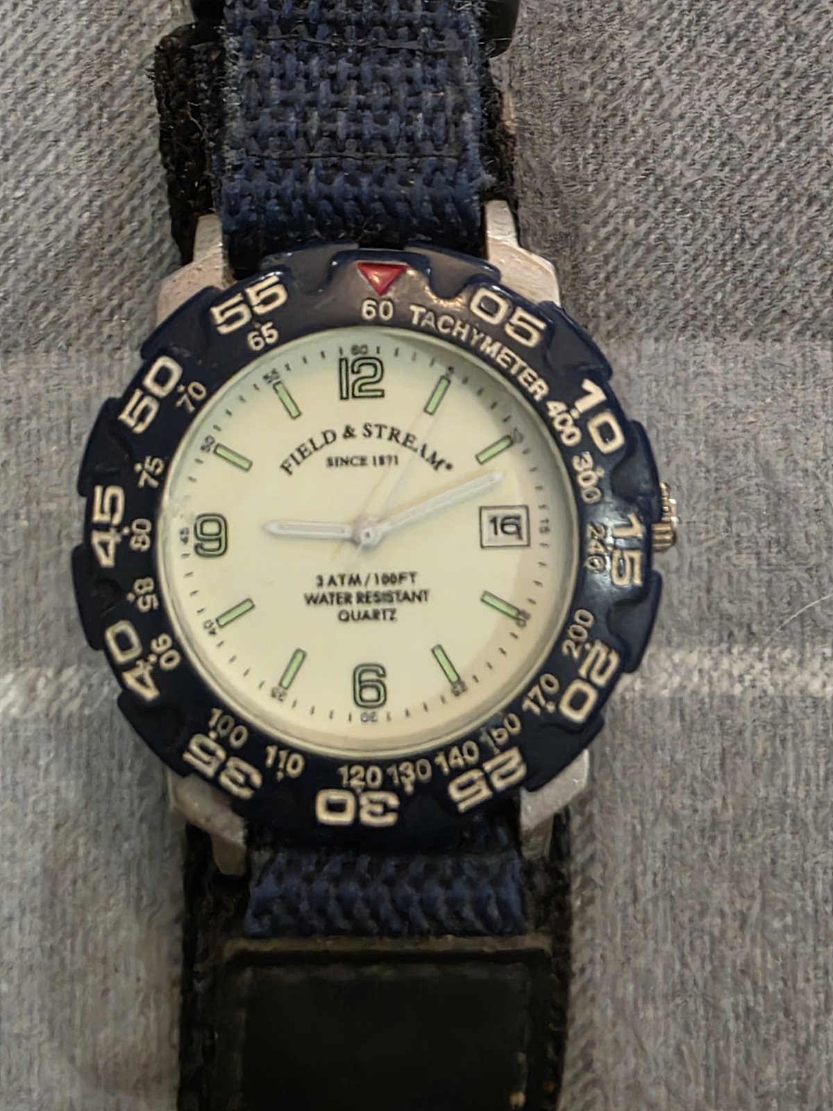 Rare Field  & Stream Watch Men 39mm  Silverstone Blue New Battery 