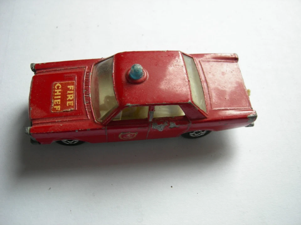 MERCURY FIRE CHIEF FEUERWEHR MATCHBOX SUPERFAST No.59 ENGLAND 1970 bespielt - Bild 2 von 4