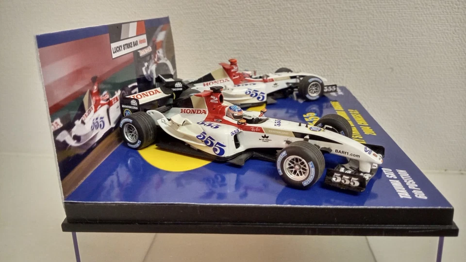 2 SET AUTO CONVERSIONE 1/43 MINICHAMPS BAR006 2004 PULSANTE GP CINESE SATO 555 - Immagine 2 di 4