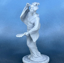 Exquisite Geisha Figurine - Miniature Tabletop Decor, Collectible Art 80  