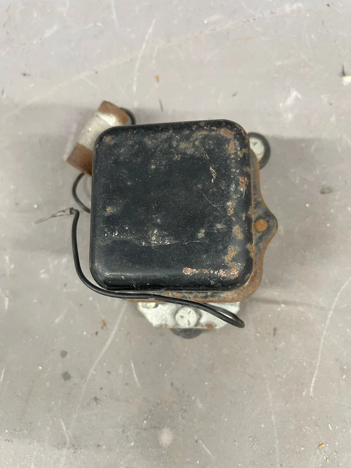 Corvette Impala Chevelle 1963-1967 regulador de voltaje GTO 442 Camaro Starfire OEM Foto 2 de 4