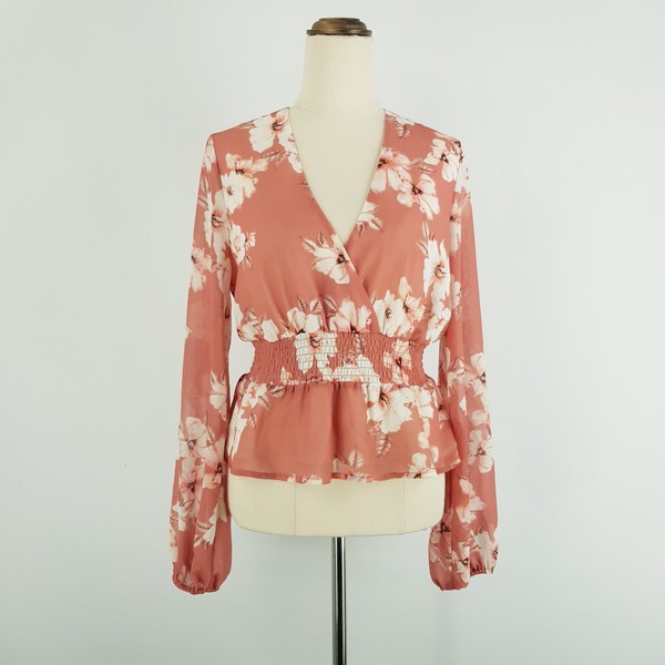 Portmans Womens Size 8 Peach White Floral Patterned Crossover Peplum Blouse